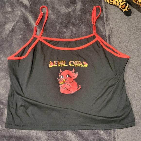 Crop top devil child - Picture 1 of 1